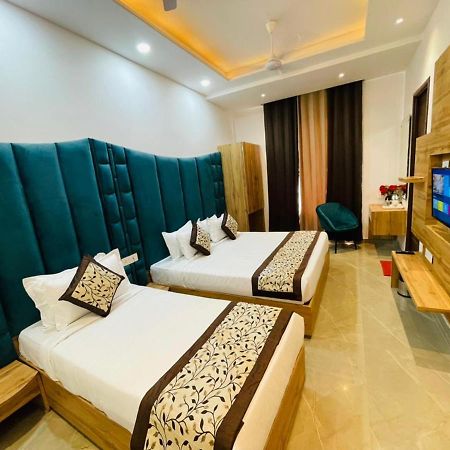Hotel Dream Town By Cozy Hotels & Resorts Amritsar Exterior foto