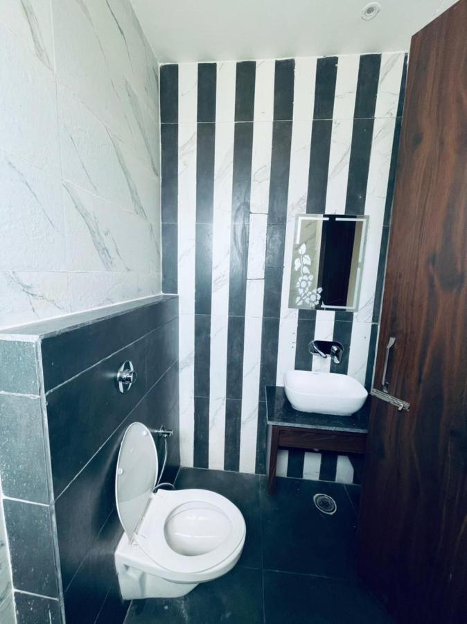 Hotel Dream Town By Cozy Hotels & Resorts Amritsar Exterior foto