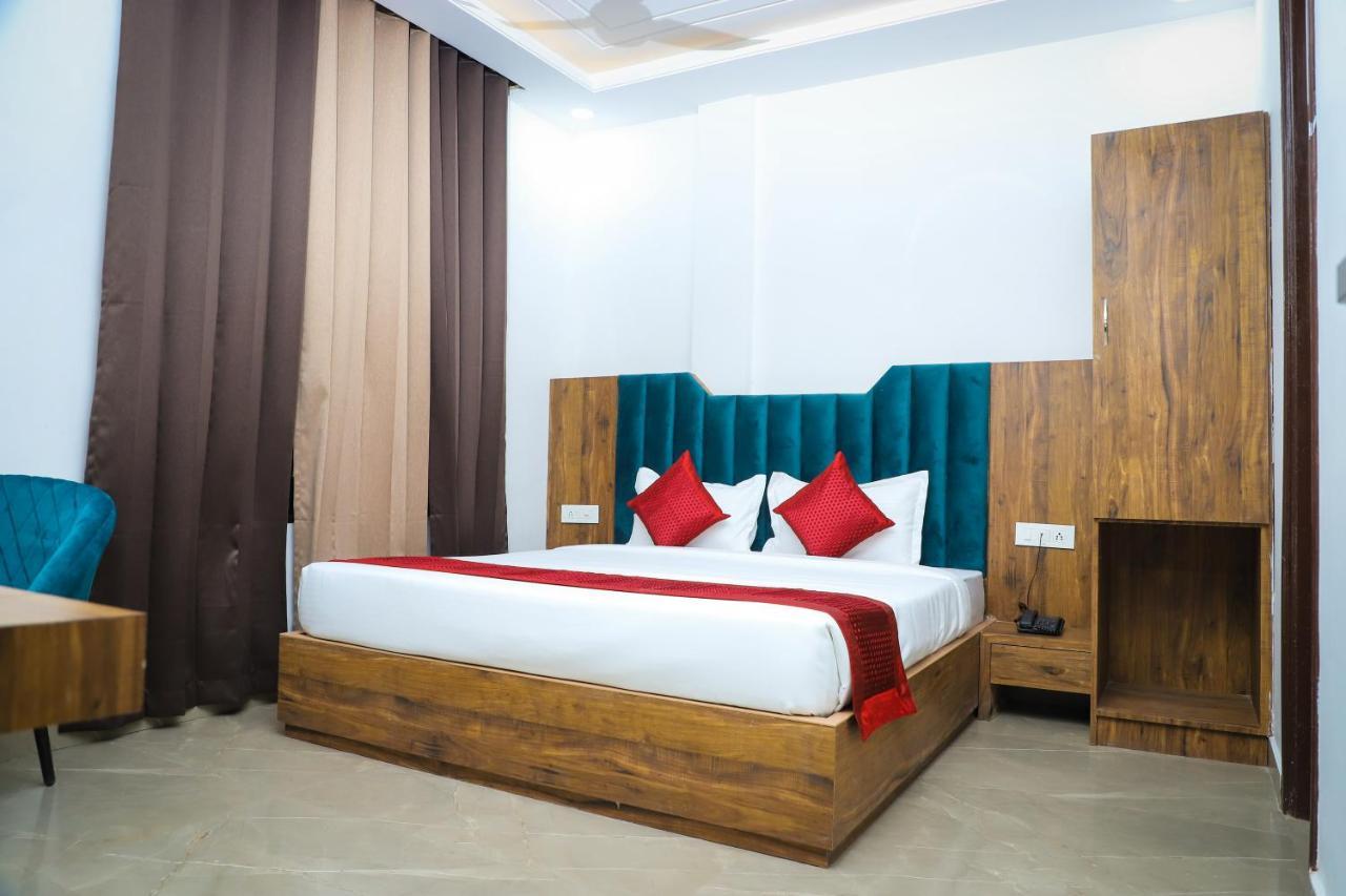 Hotel Dream Town By Cozy Hotels & Resorts Amritsar Exterior foto