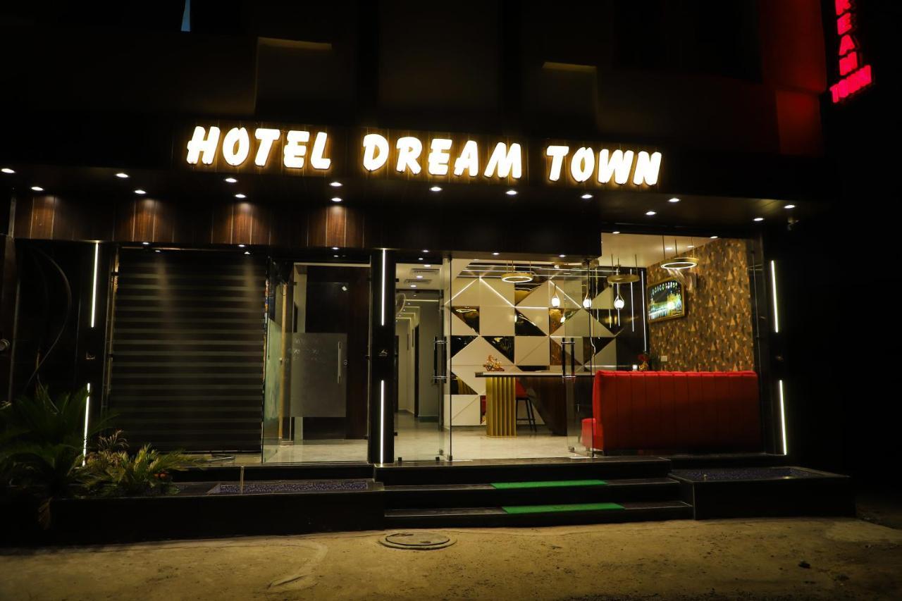 Hotel Dream Town By Cozy Hotels & Resorts Amritsar Exterior foto