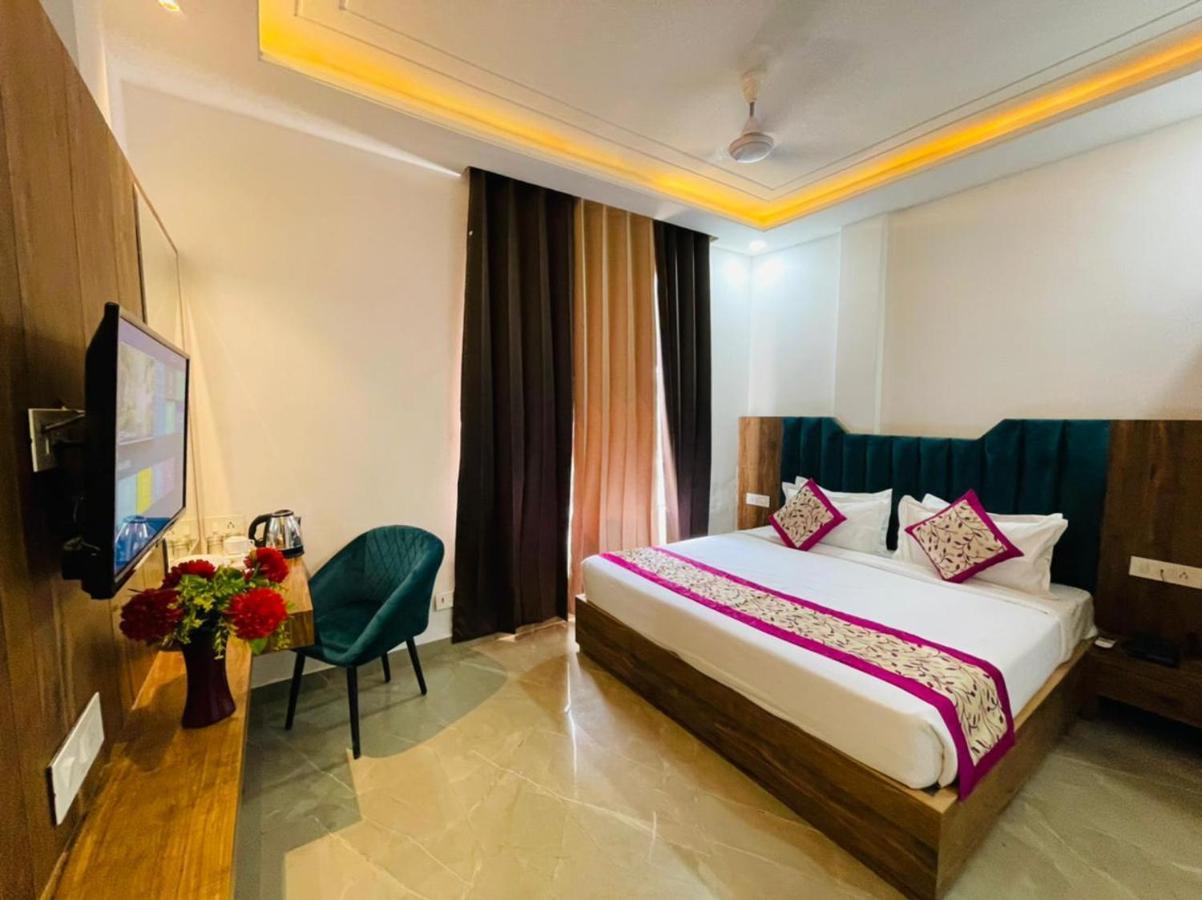 Hotel Dream Town By Cozy Hotels & Resorts Amritsar Exterior foto