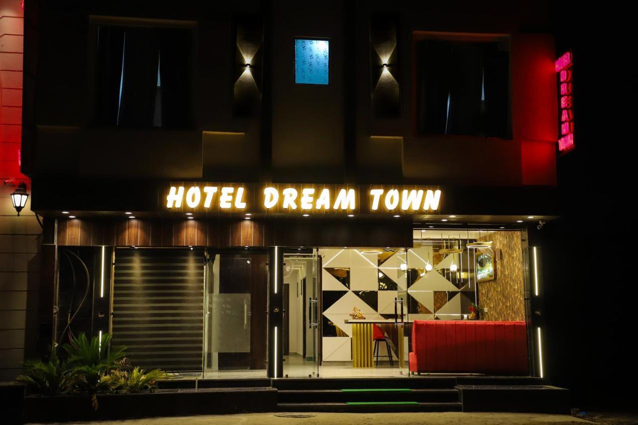Hotel Dream Town By Cozy Hotels & Resorts Amritsar Exterior foto